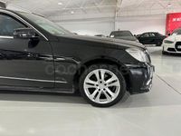 Usado Mercedes E200 Avantgarde 136 CV (100 kW) 2011 Negro Berlina