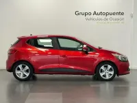 Usado Renault Clio IV Authentique 75 CV (55 kW) 2015 Rojo Berlina