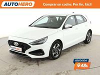 Usado Hyundai i30 120 CV (88 kW) 2025 Blanco Berlina