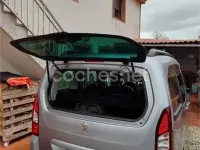 Usado Peugeot Partner Tepee Outdoor 100 CV (73 kW) 2016 Gris / plata Monovolumen