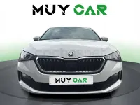 Usado Skoda Scala Ambition 110 CV (80 kW) 2022 Blanco Utilitario