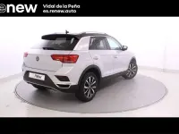 Usado VW T-Roc Advance 150 CV (110 kW) 2021 Blanco puro techo ne SUV
