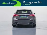 Usado Mercedes A180 116 CV (85 kW) 2020 Gris Utilitario