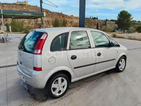 Usado Opel Meriva Cosmo 100 CV (73 kW) 2003 Gris / plata Monovolumen