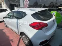 Usado Kia Ceed GT 90 CV (66 kW) 2013 Blanco Berlina