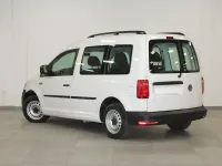 Usado VW Caddy Trendline 102 CV (75 kW) 2017 Blanco Monovolumen