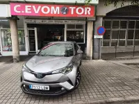 Usado Toyota C-HR Advance 122 CV (89 kW) 2019 Gris / plata SUV