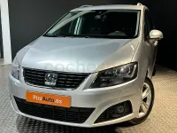 Usado Seat Alhambra XCELLENCE 150 CV (110 kW) 2022 Gris / plata Monovolumen