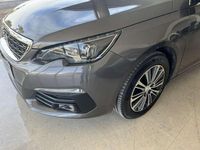Usado Peugeot 308 Allure 131 CV (96 kW) 2021 Gris Utilitario