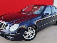 Usado Mercedes E280 Avantgarde 190 CV (139 kW) 2007 Azul Berlina