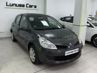 Usado Renault Clio II 75 CV (55 kW) 2007 Gris / plata Berlina