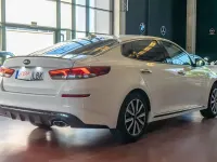 Usado Kia Optima 136 CV (100 kW) 2019 Blanco Berlina