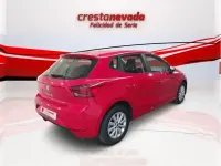 Usado Seat Ibiza Style 110 CV (80 kW) 2022 Rojo Utilitario