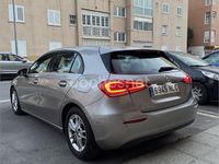 Usado Mercedes A180 116 CV (85 kW) 2020 Gris / plata Berlina