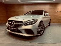Usado Mercedes C300 258 CV (189 kW) 2019 Gris / plata Familiar