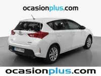 Usado Toyota Auris Active 132 CV (97 kW) 2013 Blanco Utilitario