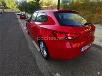 Usado Seat Leon SC Style 105 CV (77 kW) 2014 Rojo Utilitario