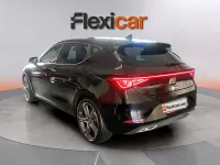 Usado Seat Leon FR 150 CV (110 kW) 2022 Negro Familiar