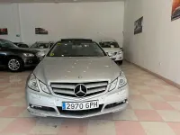 Usado Mercedes E250 Elegance 204 CV (150 kW) 2009 Gris / plata Coupe
