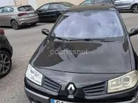 Usado Renault Mégane II Dynamique 105 CV (77 kW) 2007 Negro Berlina
