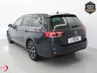 Usado VW Passat Executive 150 CV (110 kW) 2021 Gris Familiar