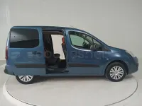 Usado Citroën Berlingo Feel 100 CV (73 kW) 2016 Azul Monovolumen