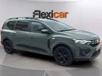 Usado Dacia Jogger Expression 101 CV (74 kW) 2023 Verde Monovolumen