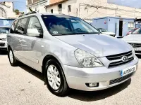 Usado Kia Carnival EX 185 CV (136 kW) 2006 Gris / plata Monovolumen