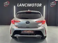 Usado Toyota Corolla Advance 184 CV (135 kW) 2021 Gris / plata Berlina