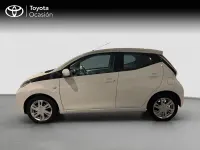 Usado Toyota Aygo X-play 69 CV (50 kW) 2015 Blanco Utilitario