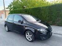 Usado Seat Altea Reference 105 CV (77 kW) 2013 Negro Monovolumen