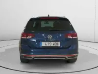 Usado VW Passat Alltrack 200 CV (147 kW) 2023 Azul Familiar