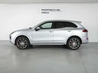 Usado Porsche Cayenne Turbo 519 CV (381 kW) 2015 Plateado SUV