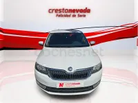 Usado Skoda Rapid Active 90 CV (66 kW) 2015 Blanco Utilitario