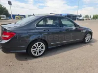 Usado Mercedes C200 Elegance 136 CV (100 kW) 2014 Gris / plata Berlina