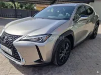 Usado Lexus UX Business Edition 184 CV (135 kW) 2019 Beige SUV