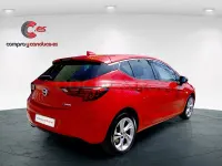 Usado Opel Astra Dynamic 160 CV (117 kW) 2016 Rojo Berlina
