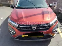 Usado Dacia Jogger Extreme 110 CV (80 kW) 2022 Rojo Monovolumen