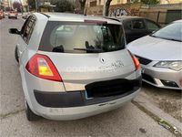 Usado Renault Mégane II Authentique 80 CV (58 kW) 2004 Gris / plata Berlina