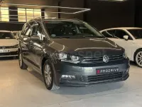 Usado VW Touran Advance 150 CV (110 kW) 2017 Gris / plata Monovolumen