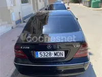 Usado Mercedes C220 Elegance 143 CV (105 kW) 2002 Negro Berlina