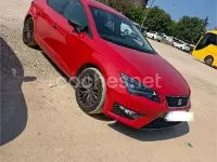 Usado Seat Leon Style 110 CV (80 kW) 2015 Rojo Berlina