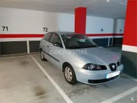 Usado Seat Ibiza 75 CV (55 kW) 2004 Gris / plata Utilitario