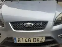 Usado Ford Focus Trend 109 CV (80 kW) 2005 Gris / plata Berlina