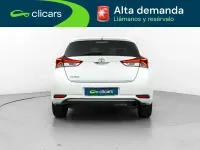 Usado Toyota Auris Business Edition 116 CV (85 kW) 2018 Blanco Berlina