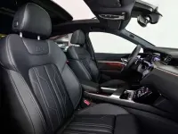 Usado Audi e-tron Sportback S-Line 300 kW (408 CV) 2023 Gris SUV