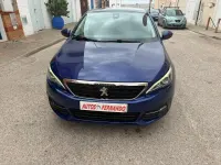 Usado Peugeot 308 Allure 130 CV (95 kW) 2019 Azul Berlina