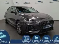Usado Ford Focus ST-Line 155 CV (114 kW) 2026 Gris / plata Berlina