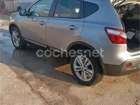 Usado Nissan Qashqai Visia 106 CV (77 kW) 2011 Gris / plata SUV