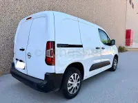 Usado Opel Combo Life Business Edition 102 CV (75 kW) 2022 Blanco Monovolumen